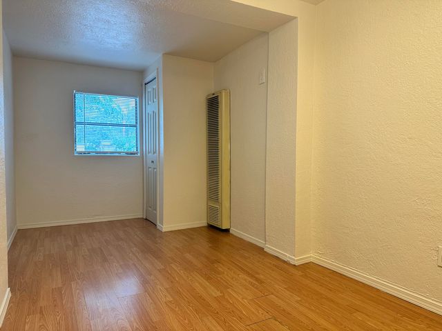 1012 21st Street NW, Albuquerque, NM 87104