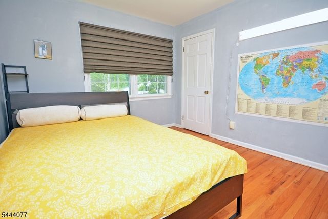 4 Heather Hill Way, Bridgewater Twp., NJ 08807