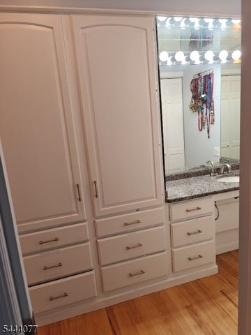 4 Heather Hill Way, Bridgewater Twp., NJ 08807