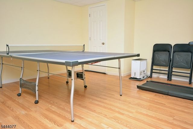 4 Heather Hill Way, Bridgewater Twp., NJ 08807