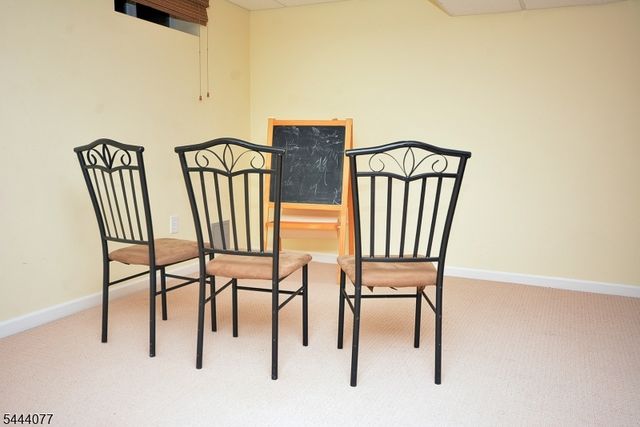4 Heather Hill Way, Bridgewater Twp., NJ 08807