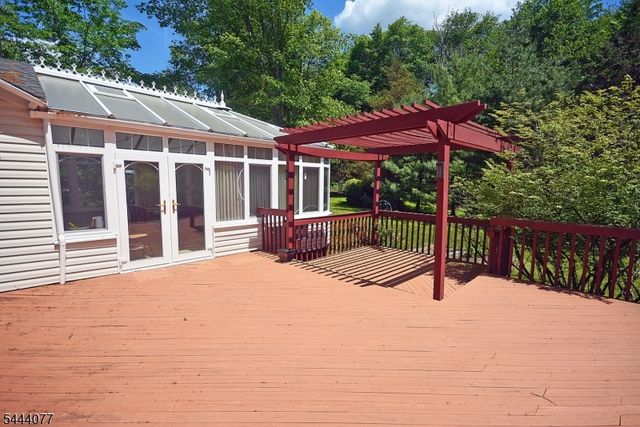 4 Heather Hill Way, Bridgewater Twp., NJ 08807