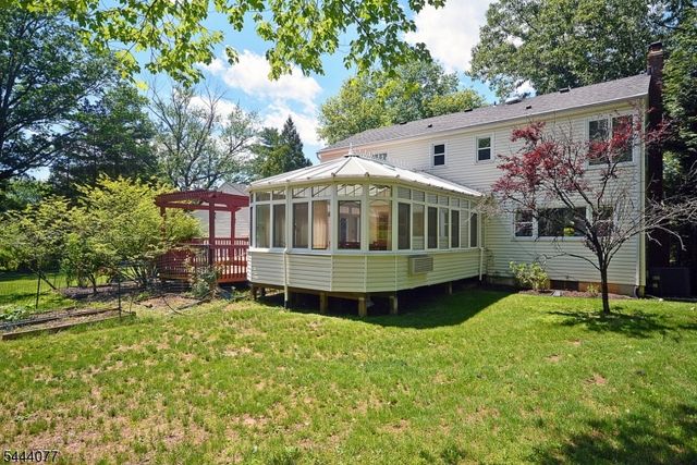 4 Heather Hill Way, Bridgewater Twp., NJ 08807