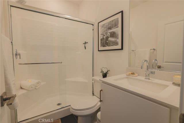 15818 Caterpillar dr, Fontana, CA 92336