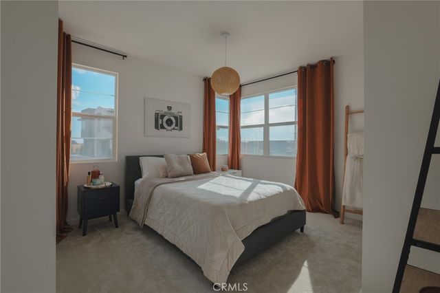 15818 Caterpillar dr, Fontana, CA 92336