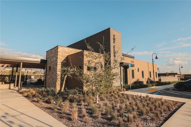 15818 Caterpillar dr, Fontana, CA 92336