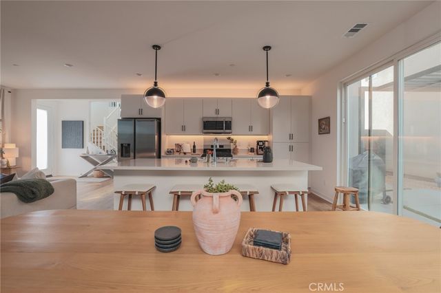 15818 Caterpillar dr, Fontana, CA 92336