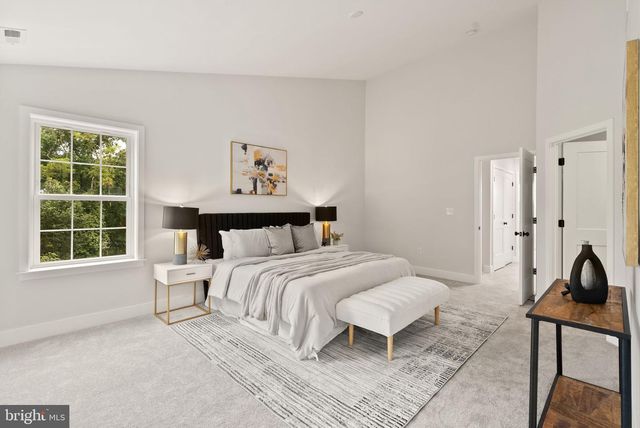 4917 DEVITT PL, Oxon Hill, MD 20745