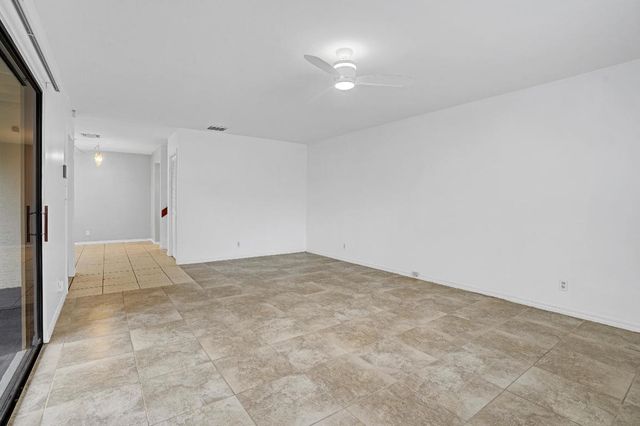 7437 SE Jamestown Terrace 1304, Hobe Sound, FL 33455