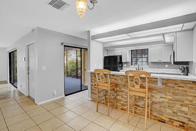 7437 SE Jamestown Terrace 1304, Hobe Sound, FL 33455