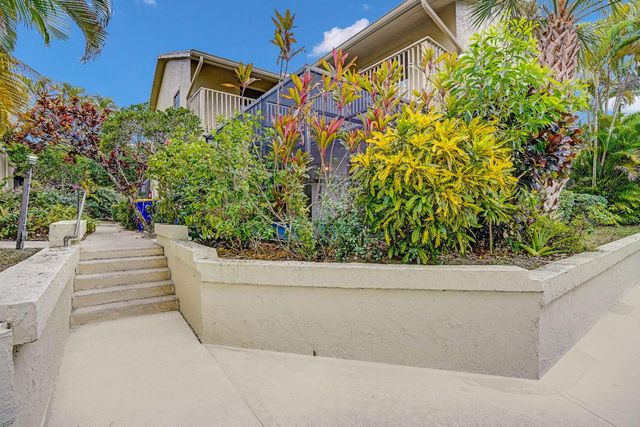 7437 SE Jamestown Terrace 1304, Hobe Sound, FL 33455