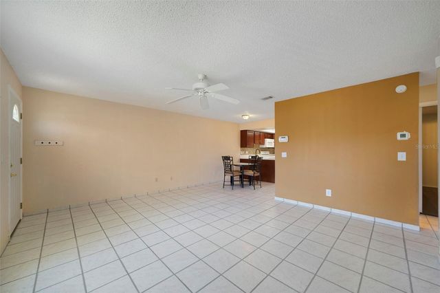 67 E COUNTRY COVE WAY, Kissimmee, FL 34743