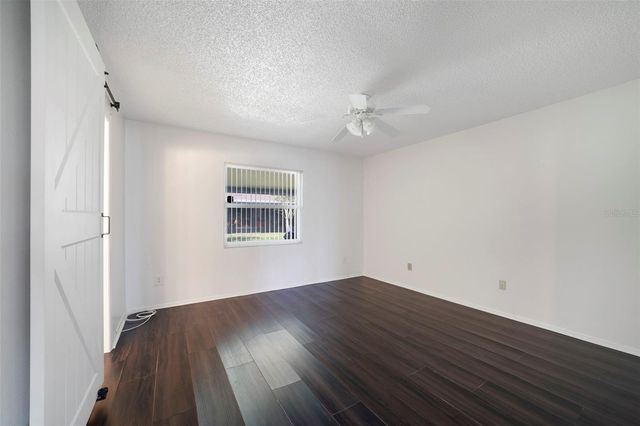 67 E COUNTRY COVE WAY, Kissimmee, FL 34743