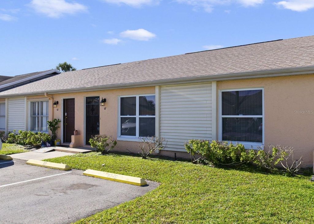 67 E COUNTRY COVE WAY, Kissimmee, FL 34743