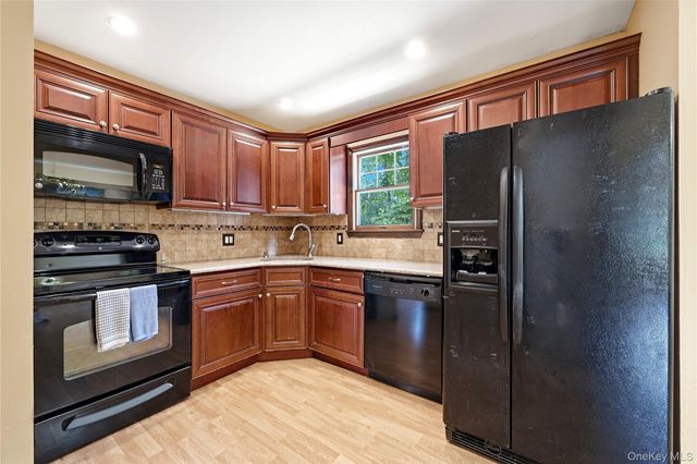 901 Liberty Street, Bohemia, NY 11716