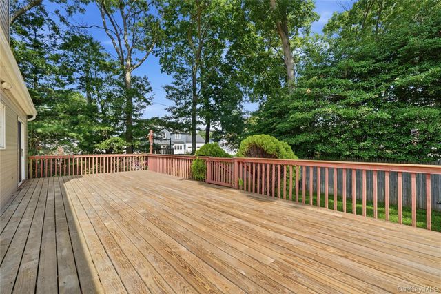 901 Liberty Street, Bohemia, NY 11716