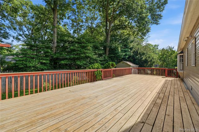 901 Liberty Street, Bohemia, NY 11716