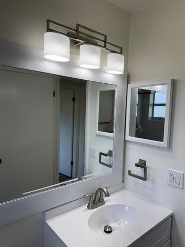 625 Oak Street D, Boynton Beach, FL 33435