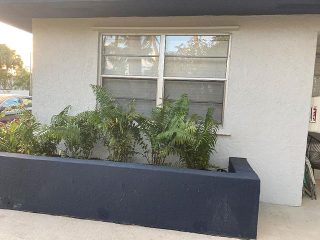 625 Oak Street D, Boynton Beach, FL 33435