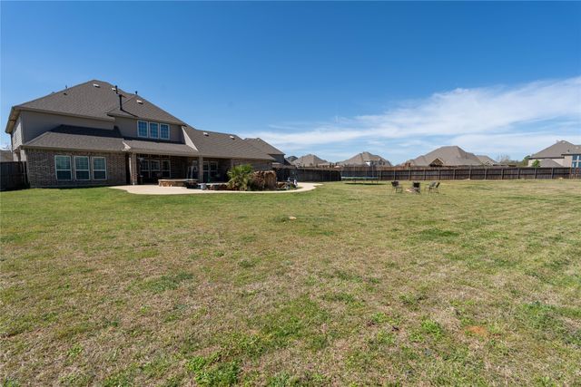 508 Tennington Lane, Shady Shores, TX 76208