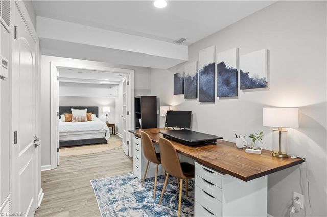 925 Walnut Street, Winston-salem, NC 27101