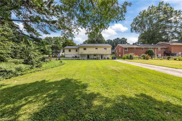 925 Walnut Street, Winston-salem, NC 27101