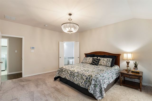 1809 Vista Royale Court, Fort Worth, TX 76108