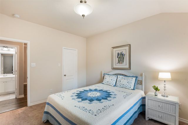 1809 Vista Royale Court, Fort Worth, TX 76108