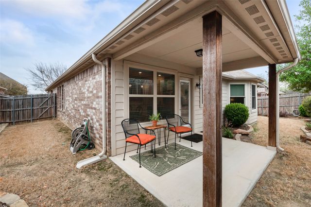 1809 Vista Royale Court, Fort Worth, TX 76108