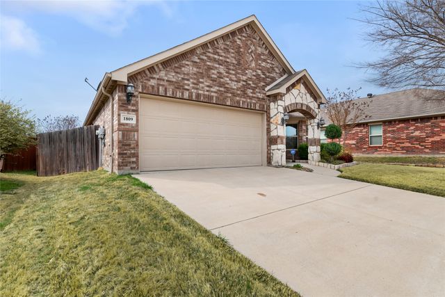 1809 Vista Royale Court, Fort Worth, TX 76108