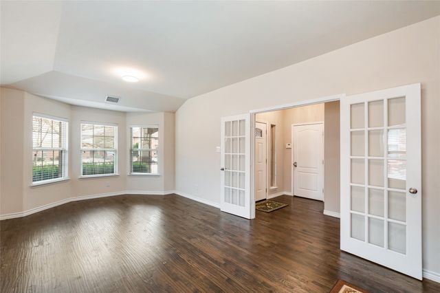 1809 Vista Royale Court, Fort Worth, TX 76108