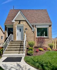 3335 Sunnyside Avenue, Brookfield, IL 60513