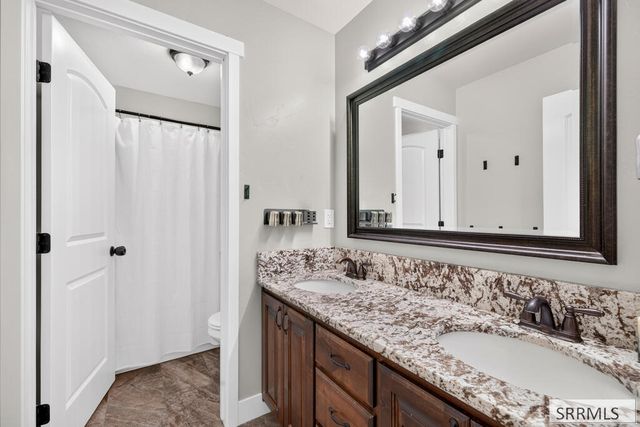 772 N 1080 E, Shelley, ID 83274