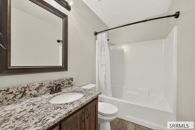 772 N 1080 E, Shelley, ID 83274