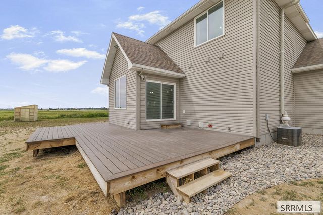 772 N 1080 E, Shelley, ID 83274