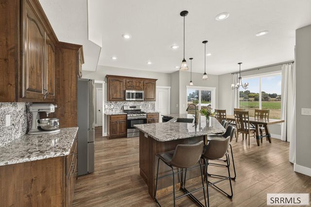 772 N 1080 E, Shelley, ID 83274