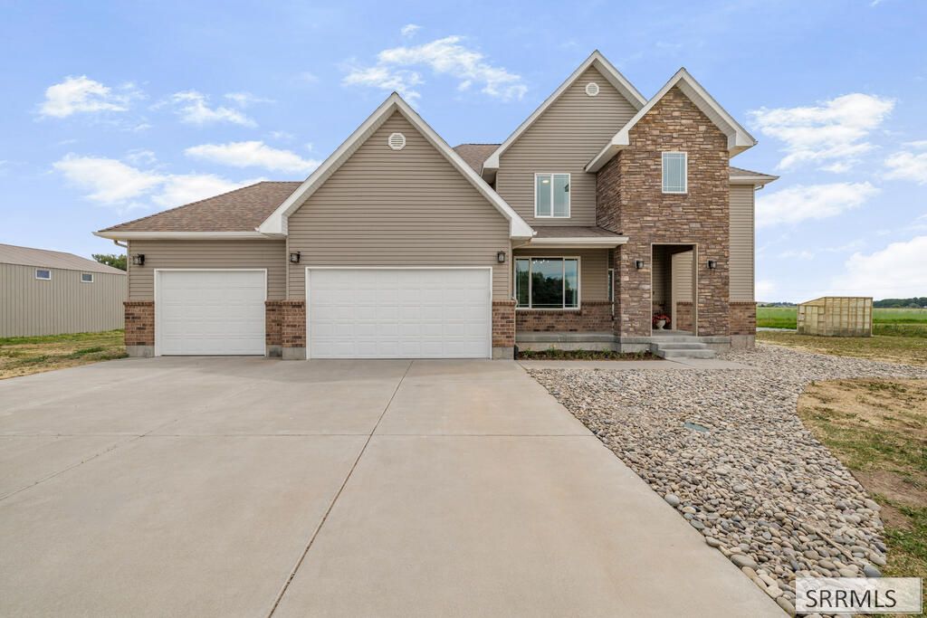 772 N 1080 E, Shelley, ID 83274