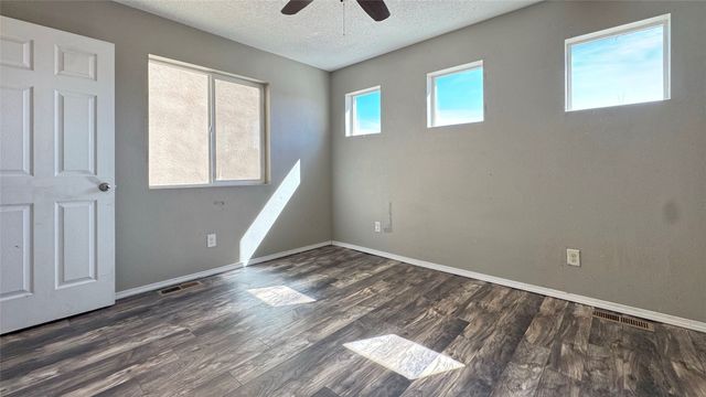 19 Canyon Cliff, Santa Fe, NM 87508