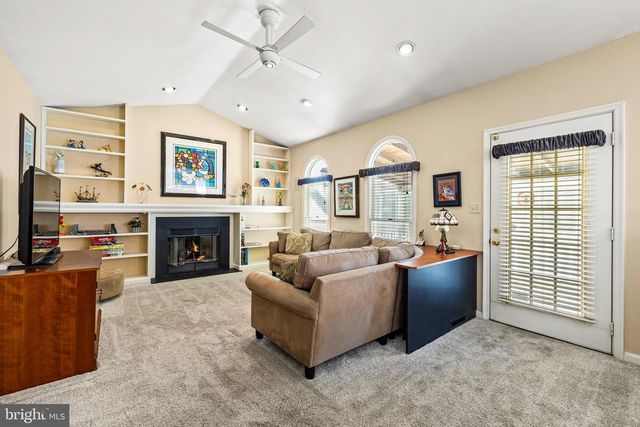 4 JENNER CT, Owings Mills, MD 21117