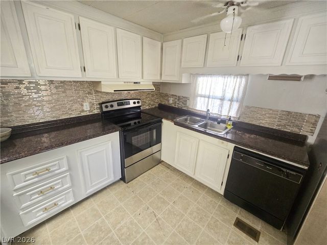 700 West Kimberly Avenue, Pahrump, NV 89060