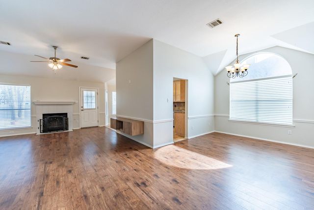 304 Mesa Verde ST, Cedar Park, TX 78613