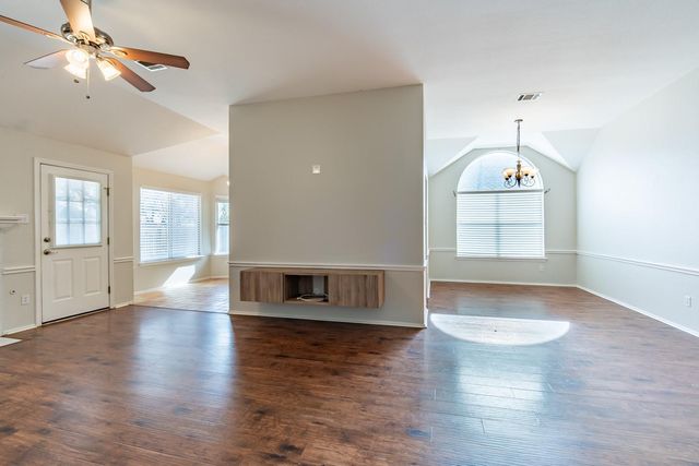 304 Mesa Verde ST, Cedar Park, TX 78613