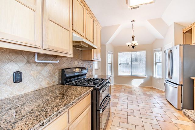 304 Mesa Verde ST, Cedar Park, TX 78613