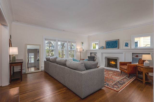 1204 Madison Street, Evanston, IL 60202