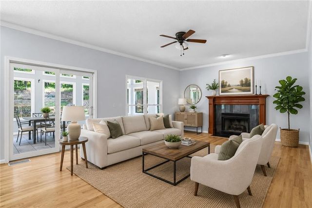 232 Nacoochee Drive, Woodstock, GA 30188