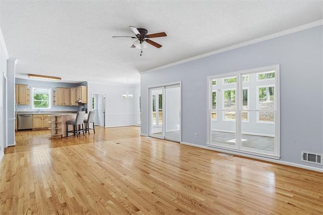232 Nacoochee Drive, Woodstock, GA 30188