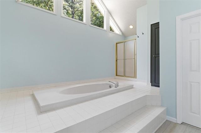 232 Nacoochee Drive, Woodstock, GA 30188