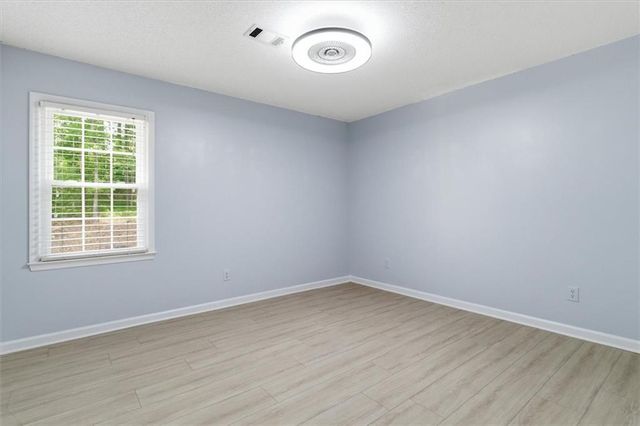 232 Nacoochee Drive, Woodstock, GA 30188
