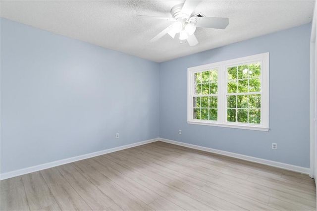 232 Nacoochee Drive, Woodstock, GA 30188