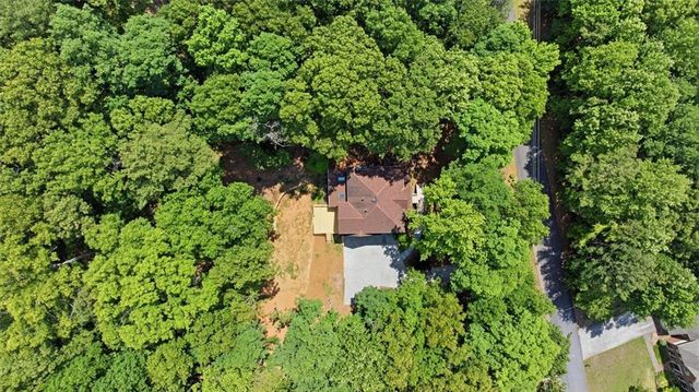 232 Nacoochee Drive, Woodstock, GA 30188